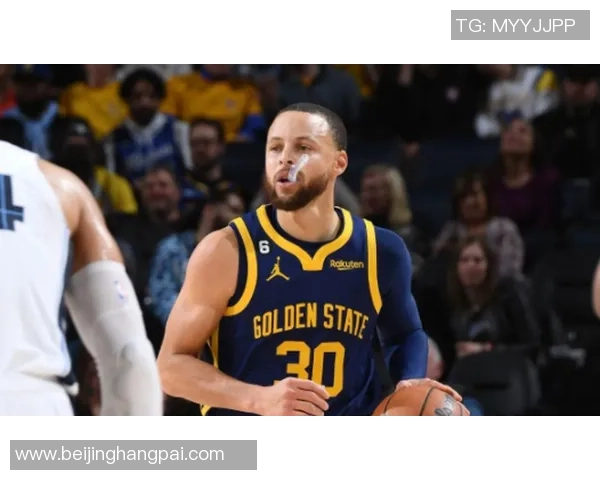 阿联酋与澳大利亚激战正酣比分揭晓引发球迷热议